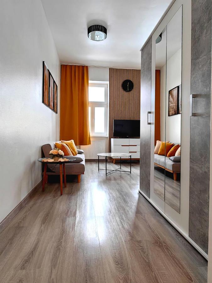 Adonis Apartment Wenen Buitenkant foto